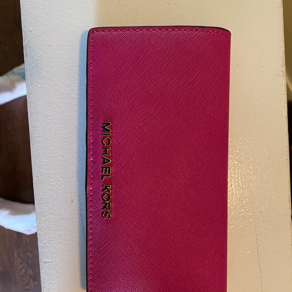 Michael Kors purse with matching wallet - Picture 2 of 4